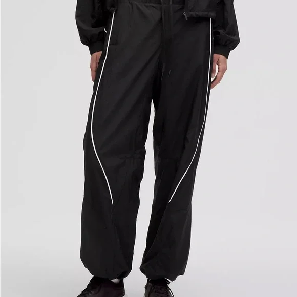 Lululemon - License to Train Mid-Rise Lightweight Jogger Size 4 - Picture 2 of 8